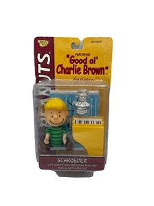 PEANUTS SCHROEDER PIANO GOOD OL CHARLIE BROWN PEANUTS ACTION FIGURE RARE NIB F77 - Picture 1 of 2