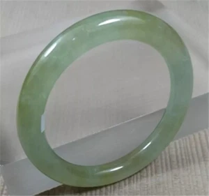 Vintage Natural Jade Jadeite Light Green Bangle Bracelet. Child Size Small. - Picture 1 of 5