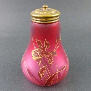 IRIS - Antique TALCUM POWDER Shaker Bottle - CRANBERRY Satin art glass - Picture 1 of 13