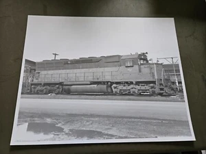 Milwaukee Road SD45 #6 Bennsenville Illinois 8x10 B&W (Used) - Picture 1 of 2