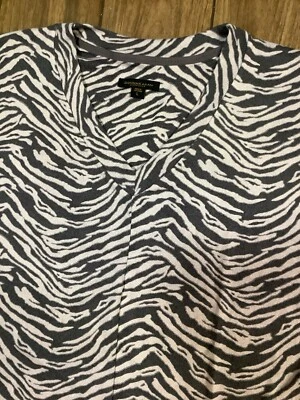 Vestido Donna Karan para mujer talla grande abertura lateral manga 3/4 largo estampado de cebra Foto 1 de 4