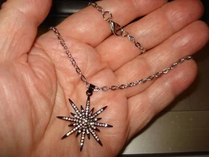 18" Necklace with Radiant Rhinestone 1 1/4" Black Star Pendant - Picture 1 of 2