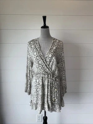 Vestido Blue Island Para Mujer Grande Gris Piel de Serpiente Ajuste y Acampanado Mini Volantes Cubierta Foto 1 de 4