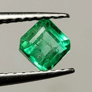 Certified 0.57 CT - Natural Emerald Square Shape Good Luster Gem Zambian - 835 - Picture 1 of 2