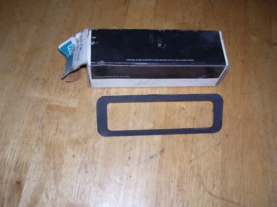 1977-1979 Oldsmobile Delta 88 98 Cutlass NOS marker lamp bezel 554977 - Image 1 of 4