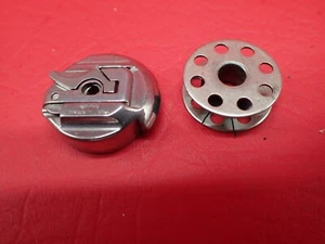 Vintage 1952 SINGER 221 Featherweight Sewing Machine Bobbin Case & Bobbin - Picture 1 of 16