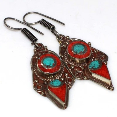 Pendientes de piedras preciosas tribales nepalíes coral rojo turquesa tibetano 22 gms 2" JW Foto 1 de 3