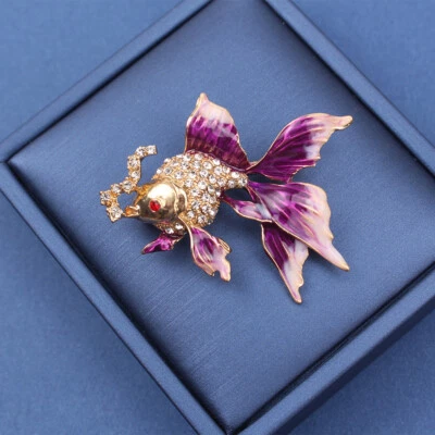 Broche de pez dorado púrpura vintage exquisito broche de pez con estrás Foto 1 de 4