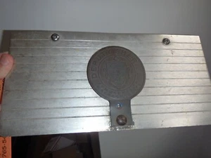 COMMONWEALTH MASSACHUSETTS AUTOMOBILE LICENSE PLATE TOPPER 1940S - Picture 1 of 3