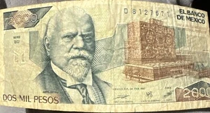 2 Old Mexico Banknotes 1 Peso 1936-70 Serie CQ, 2000 Pesos 1989-92 Serie DK   - Picture 1 of 2