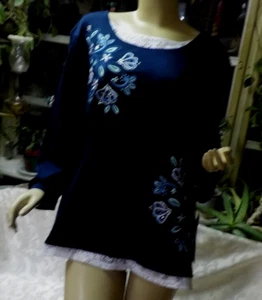 Alfred Dunner Embroidered Lace Trim Plus Top Size 2X NWT Navy Multi Floral Studs - Picture 1 of 12