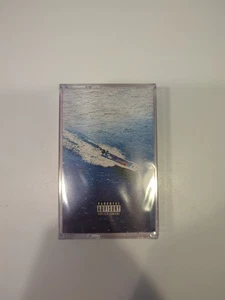 Larry June + The Alchemist - Life Is Beautiful (Deluxe) (New) (Cassette, 2025) - Imagen 1 de 6