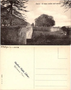 Postal de las murallas de la ciudad de Lucca vista Italia - Imagen 1 de 1