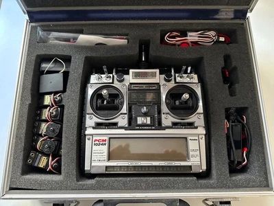 Futaba FP-9VHP Vintage PCM 1024M 9CH Digital Transmitter 72MHz plus Accessories - Image 1 of 4