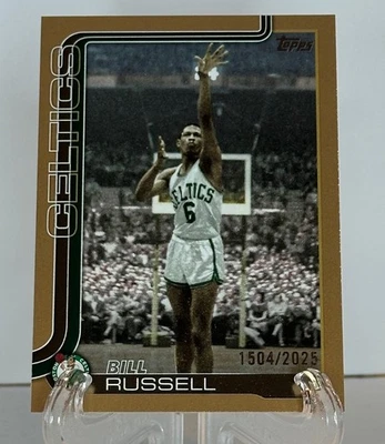 Bill Russell Oro 2025-26 Topps Bill Russell Oro #1504/2025 Celtics Foto 1 de 2