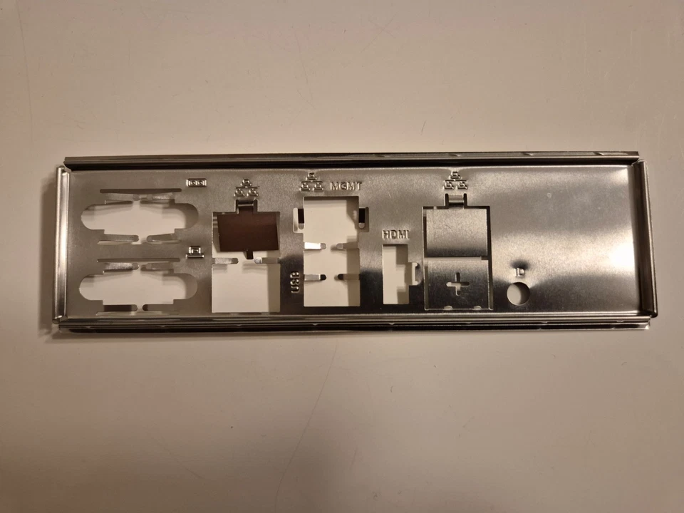 I/O IO Blende Shield für  ASRock X570D4U - Bild 1 von 1