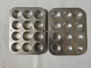 Set of 2 Vintage Aluminum Mini Muffin Tin Pan 12 Muffins, 1 is Comet brand - Bild 1 von 9
