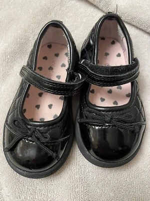 Zapatos Carter’s Bebé Niña Negros Talla 5M Foto 1 de 3