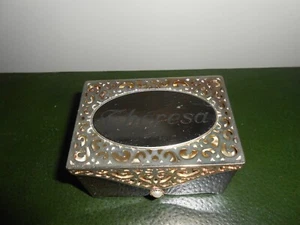 VTG SMALL TRINKET BOX DRESSER JEWELRY BOX NAME THERESA ENGRAVED ON MIRROR - Picture 1 of 4