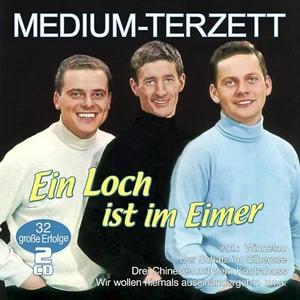 CD Ein Loch ist im Eimer 32 große Erfolge Medium Terzett 2 CD's K244 K248 K279 - Bild 1 von 1