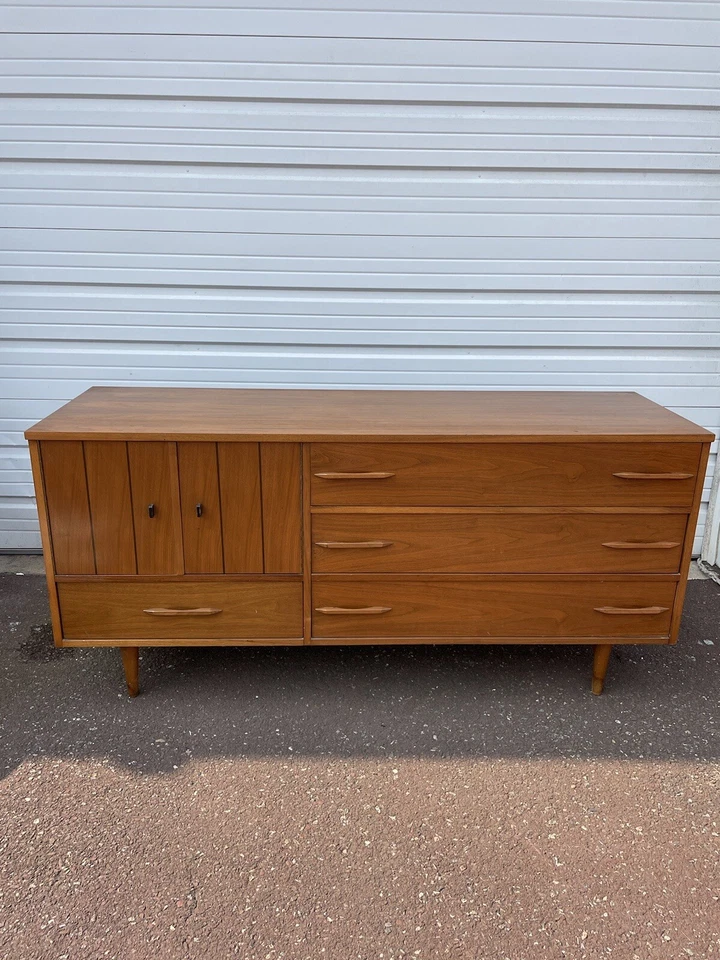 Mid Century Modern Credenza Sideboard Vintage Walnut - Image 1 of 4