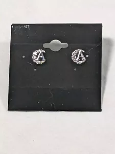 Pendientes Iniciales "A" Tono Plata Media Luna Pequeños Estrás Tachuelas - Imagen 1 de 5