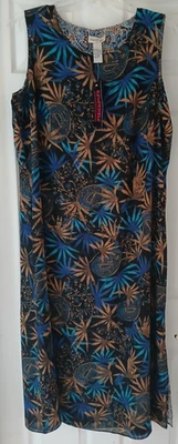 Vestido para mujer REVERSIBLE/sin mangas 18W de Studio Ease Foto 1 de 4