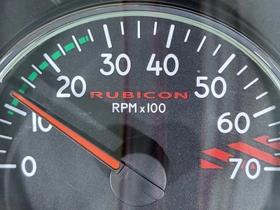  Jeep JK Wrangler Rubicon напечатано на об/мин спидометр кластер 100 миль/ч б/у OEM - Изображение 1 из 4