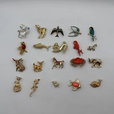 LOTE DE 20 BROCHES 'ANIMAL-BIRDS+BUGS' TONO DORADO+PLATEADO, SURTIDO, VINTAGE Foto 1 de 4