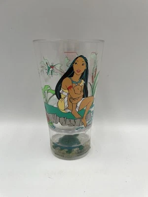 Taza de plástico brillante de pared de doble capa Pocahontas Disney Store de colección años 90 ¡RARA! Foto 1 de 4