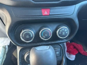 17 RENEGADE Heater A/c Control - Picture 1 of 1