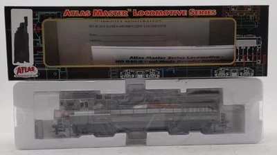 Atlas 9010 HO LMX DASH 8-40B Diesel Locomotive Standard DC #8526 NIB - Image 1 of 4