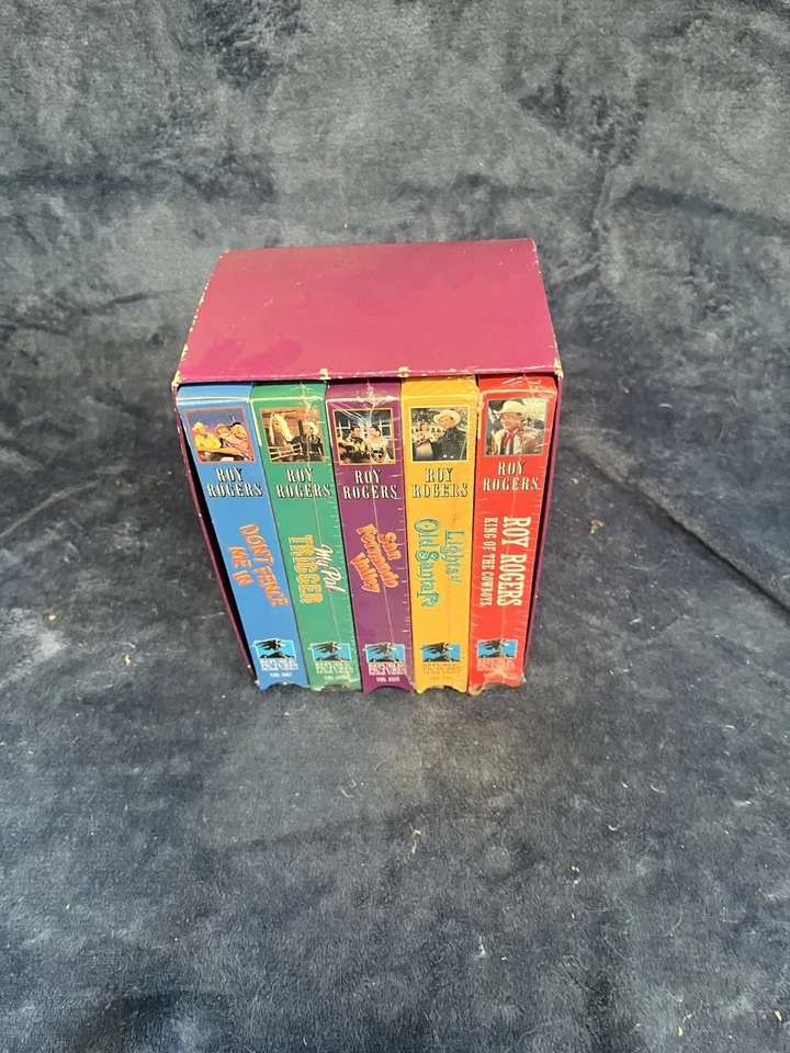 The Collection Of Roy Rogers-King of the Cowboys-5 VHS Tapes & Postcards - Image 1 of 4