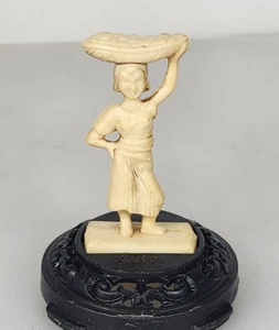 RARE BONUX PLASTIC POLYNESIAN FIGURE - Picture 1 of 9