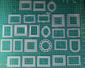 25 X Small Miniature Picture Frames Miniature Dolls House - Picture 1 of 12