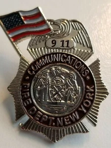 9/11/01 F.D.N.Y. COMUNICACIONES CON PIN CONMEMORATIVO BANDERA - Imagen 1 de 1