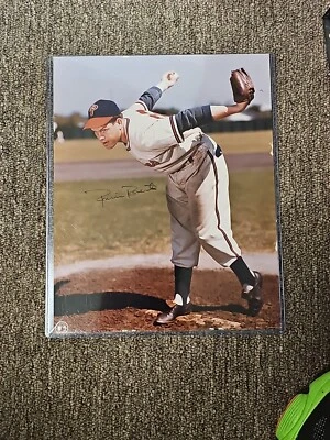 Autographed Robin Roberts 8x10 (HOF) Philadelphia Phillies With COA edge issues - Image 1 of 4