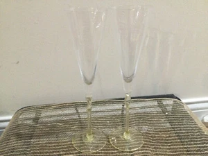 10.5"Tall 2 Citrine yellow / Clear Twisted Stem Champagne Flute Nice for Wedding - Picture 1 of 6