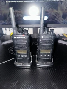 Motorola XT460 Twin Pack Two-Way Radios - Picture 1 of 4