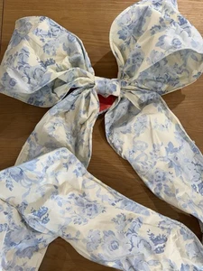 Pottery Barn Teen LoveShackFancy Bow Decor Blue Damask Oversized Bow - Picture 1 of 5