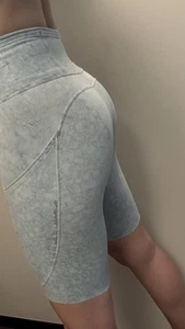 Lululemon Fast & Free Biker Shorts baby blue print US 6 UK 10 12 - Picture 1 of 5