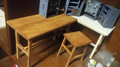 Mesa y silla de madera dragon 1/6 ww2 Foto 1 de 2