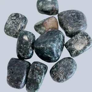 Seraphinite Tumbled Stone - Picture 1 of 2