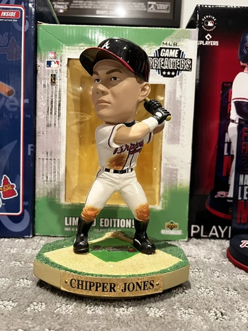 Chipper Jones 2004 Atlanta Braves Statue Figure MLB GAME BREAKERS Cover