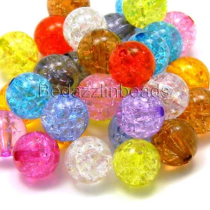 Lote de 50 cuentas mixtas sueltas de plástico acrílico agrietado redondo de 10 mm de colores surtidos - Imagen 1 de 1
