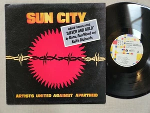 ARTISTS UNITED AGAINST APARTHEID *OZ 1st Press & INSERT LP 'SUN CITY' 1985 ex+ - Picture 1 of 3