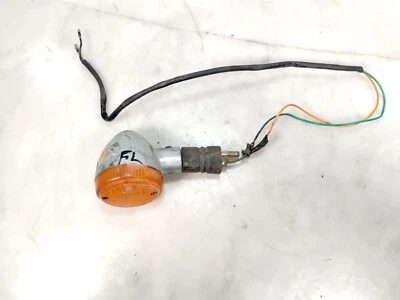 Luz indicadora de señal de giro delantera izquierda Honda VF750C Magna 750 1999 Foto 1 de 4