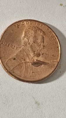  2021 Lincoln Penny Featuring The K3-K7 Die break retained cud error  - Image 1 of 4