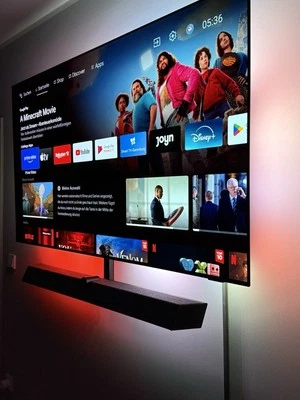 Philips Ambilight 75PUS8309/12 – 75” 4K UHD Smart TV mit Soundbar - Bild 1 von 4