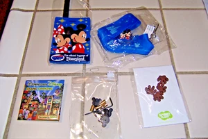 DISNEY NEU GEPÄCKANHÄNGER, SCHLÜSSELBAND, PIN BACKS, ÖFFNUNGSNADEL - Bild 1 von 6